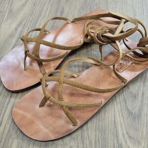 Mystique gladiator straps leather sandals‎ size 6